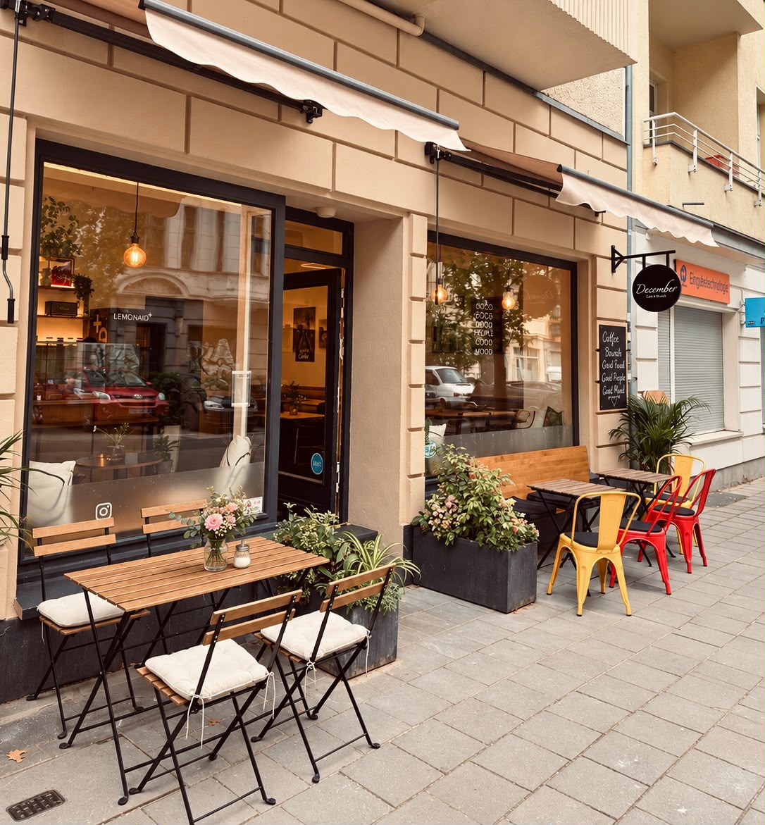 Außenansicht des December Cafés